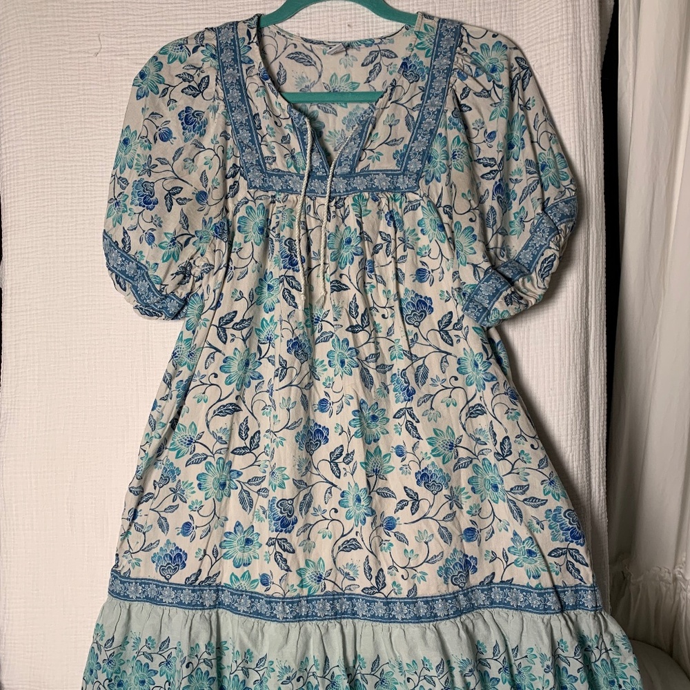 Old Navy Blue and Teal Floral Peasant Dress
